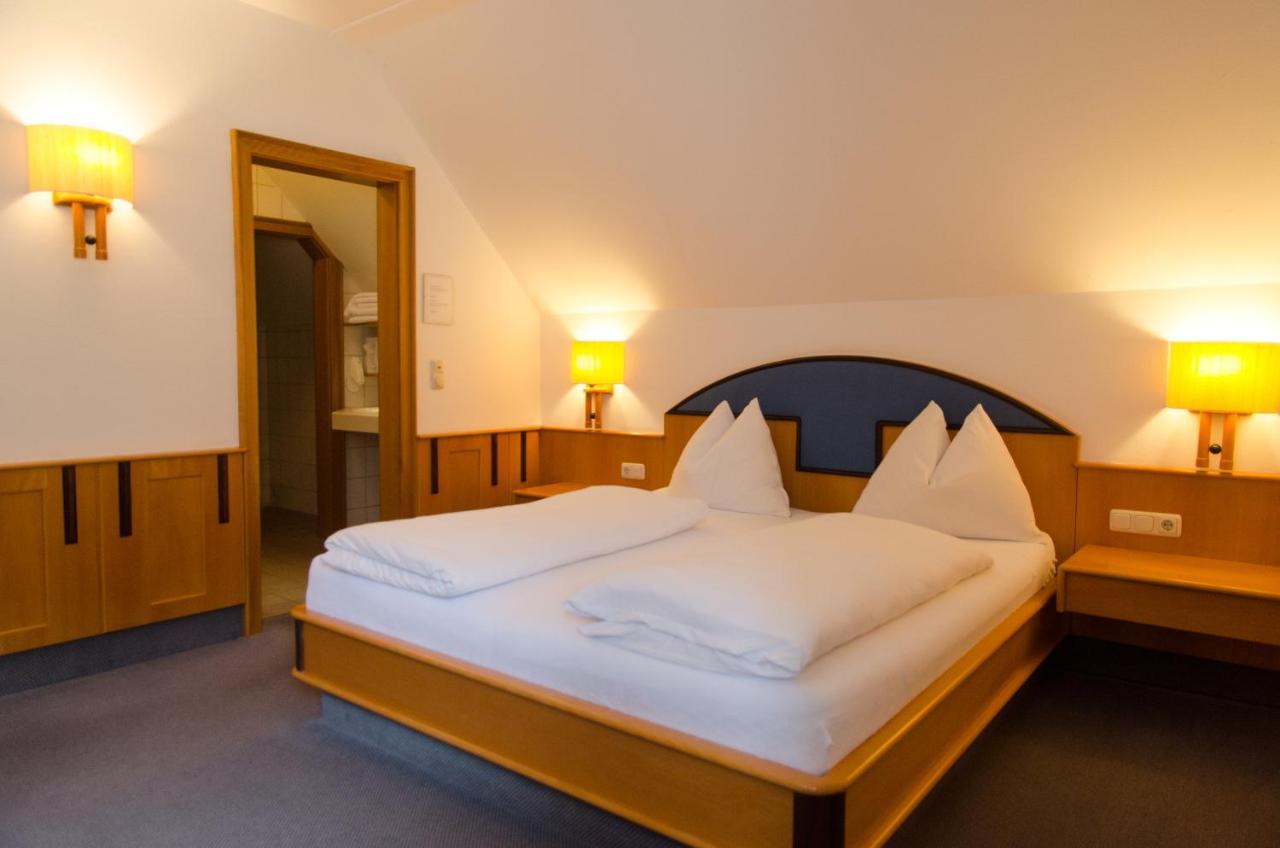 Hotel Goldenes Schiff Engelhartszell Buitenkant foto