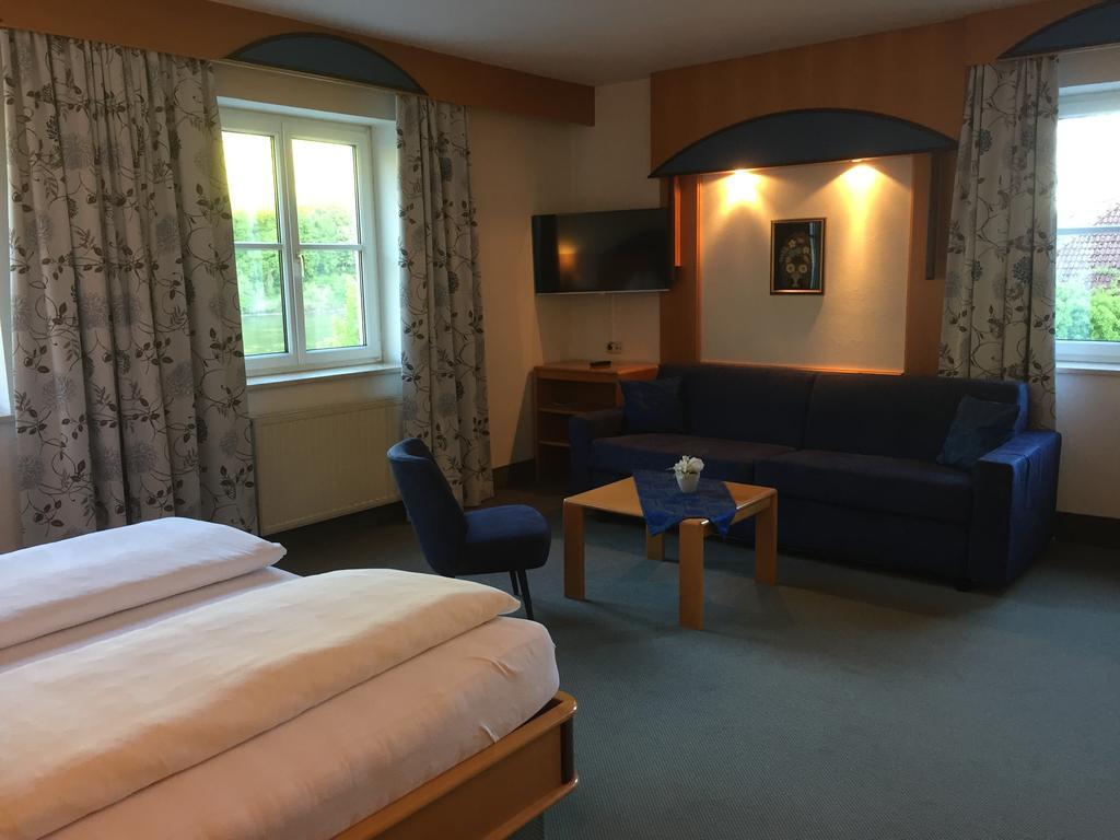 Hotel Goldenes Schiff Engelhartszell Buitenkant foto